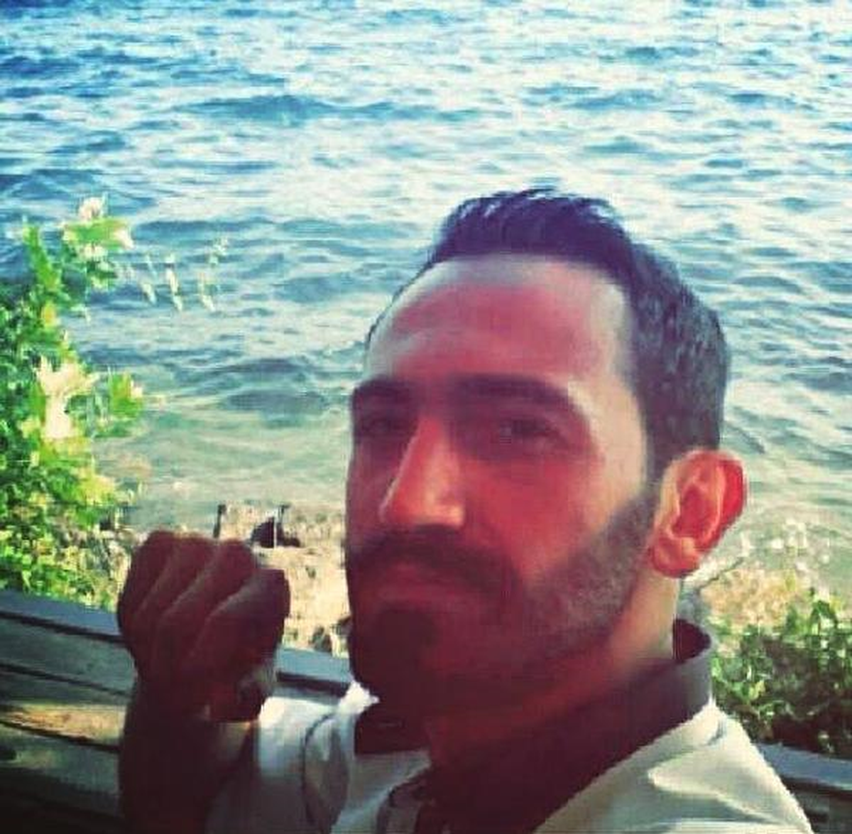 Borç Bunalımına Girip, Kendini Astı