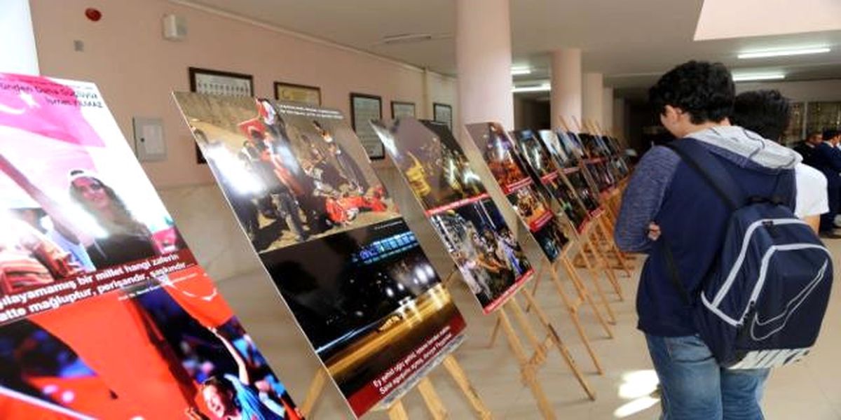Bursa\'da "15 Temmuz Şehitleri" Sergisi Açıldı