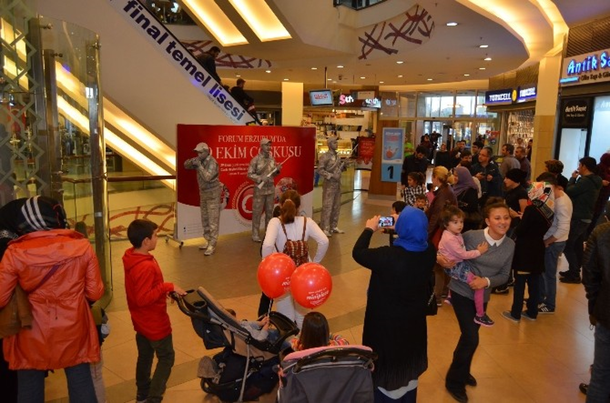 Cumhuriyet Bayramı, Forum Erzurum\'da Coşkuyla Kutlandı