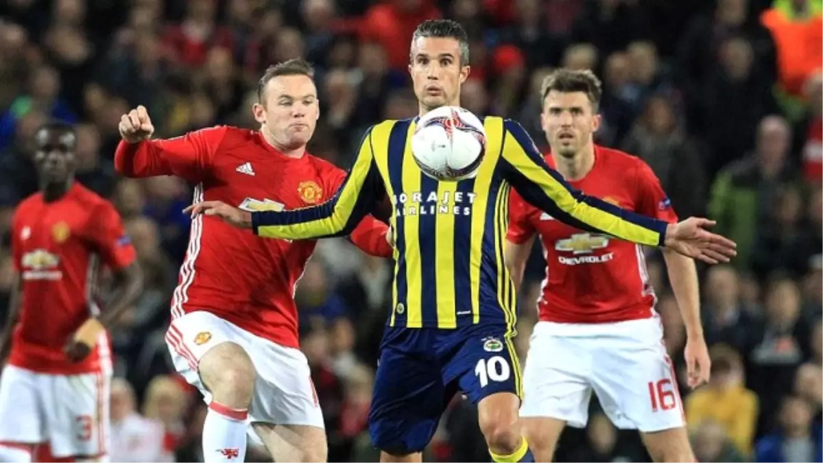 Fenerbahçe-Manchester United Maçının Hakemleri Değişti