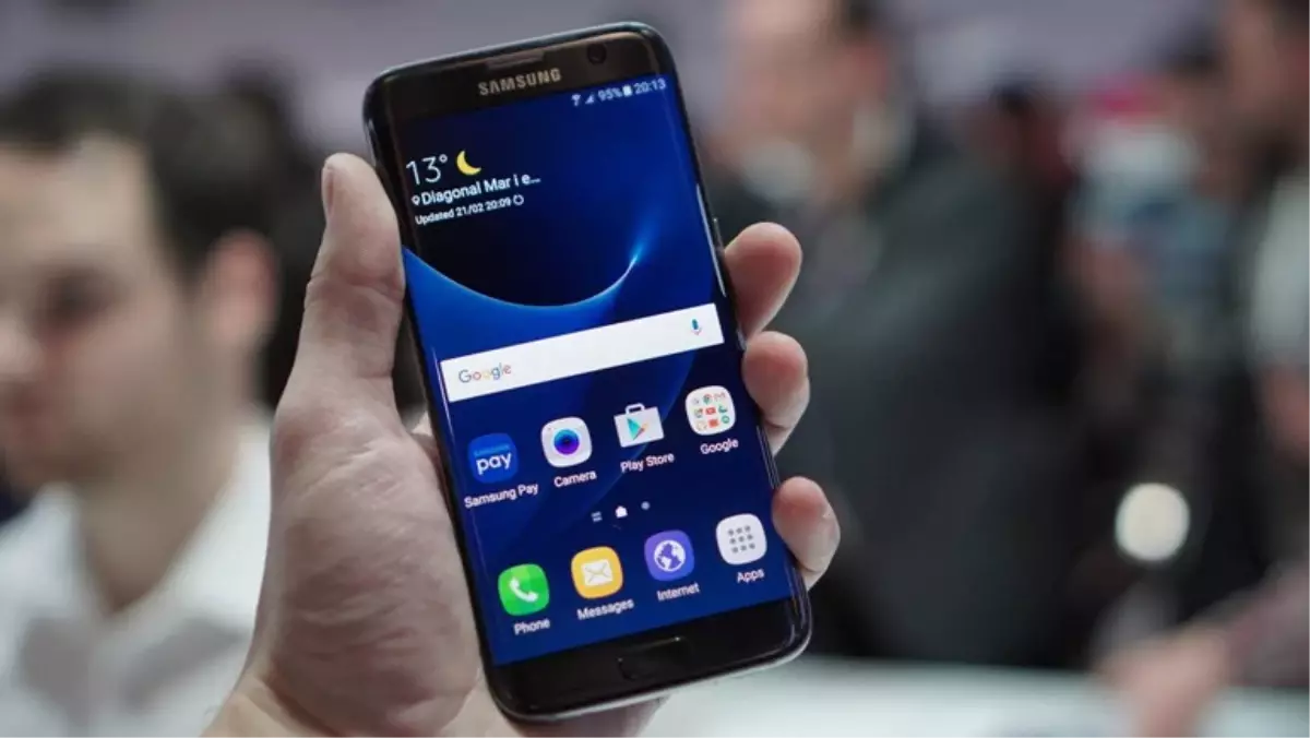 Galaxy S8 İçin Yeni Ekran Hamlesi!