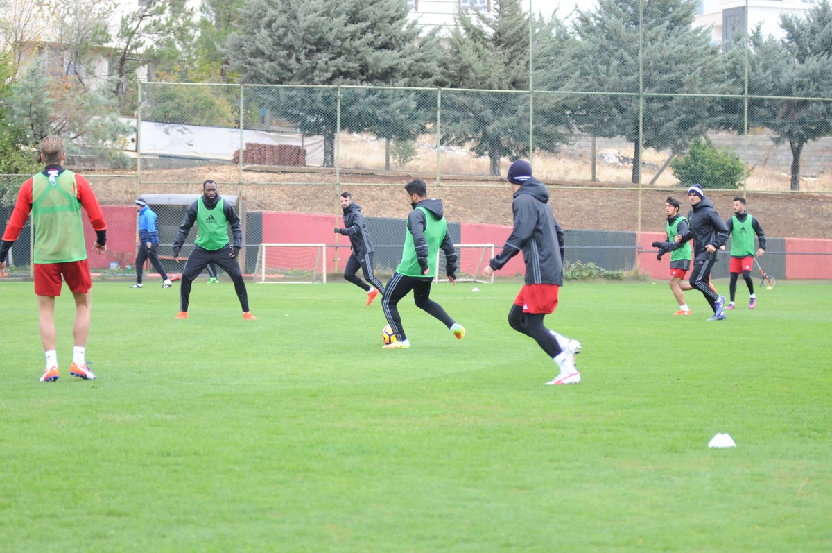 Gaziantepspor Salon ve Sahada Çalıştı