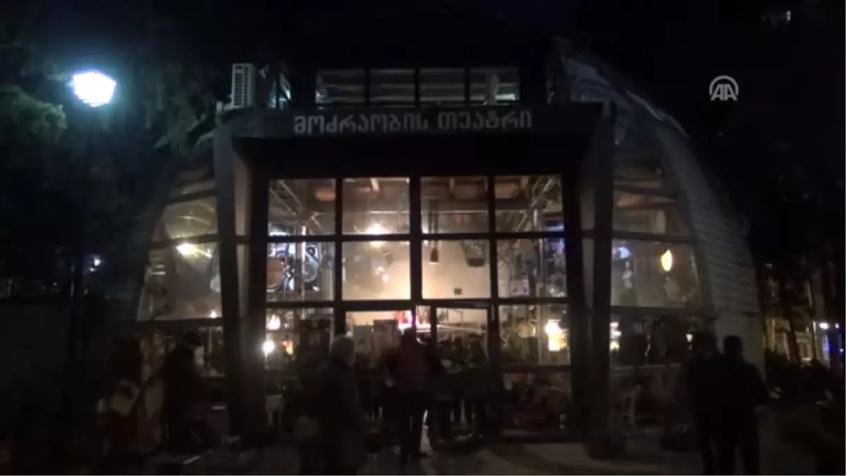 Gürcistan\'da Türkçe, Azerice ve Gürcüce Oyun Sahnelendi - Tiflis