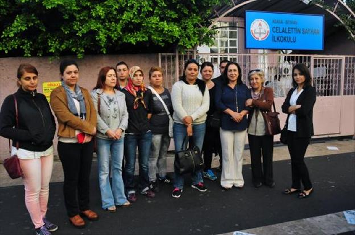 İhraç Edilen Öğretmene Veli Desteği