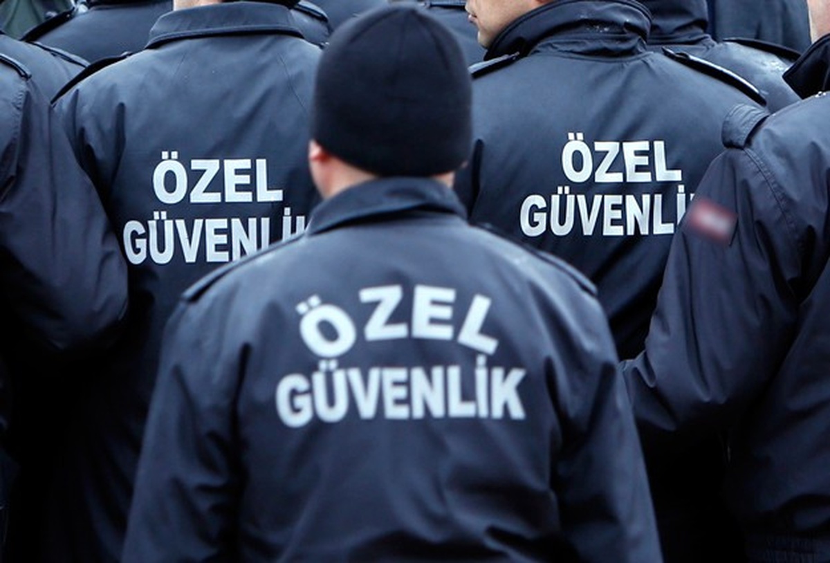 İzmir\'de Özel Güvenlik Görevlilerine Fetö Operasyonu