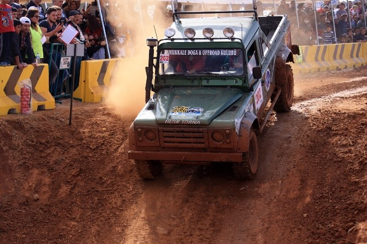 Merkezefendi Off-Road\' da 62 Yaşındaki Pilotun Başarısı
