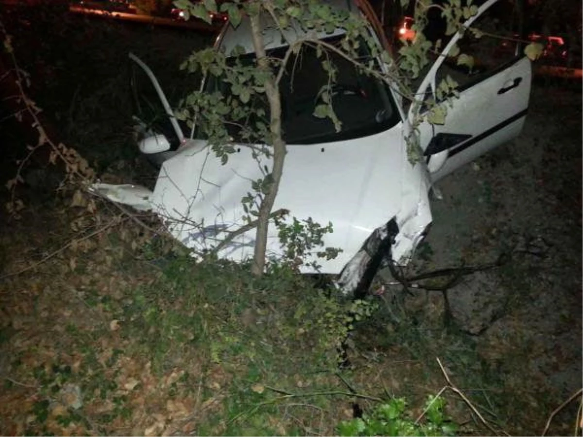 Ortaca\'da İki Otomobil Çarpıştı: 5 Yaralı