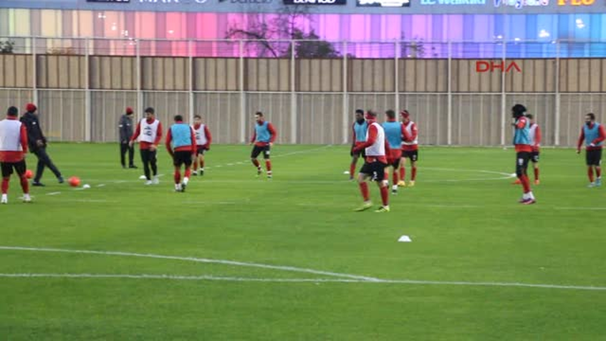 Samsunspor Teknik Direktörü Özköylü Kazanmak Için Çıkacağız
