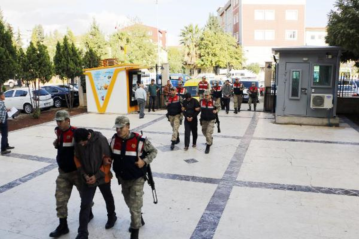 Suriye\'den Türkiye\'ye Geçmeye Çalışan 3 Terörist Yakalandı