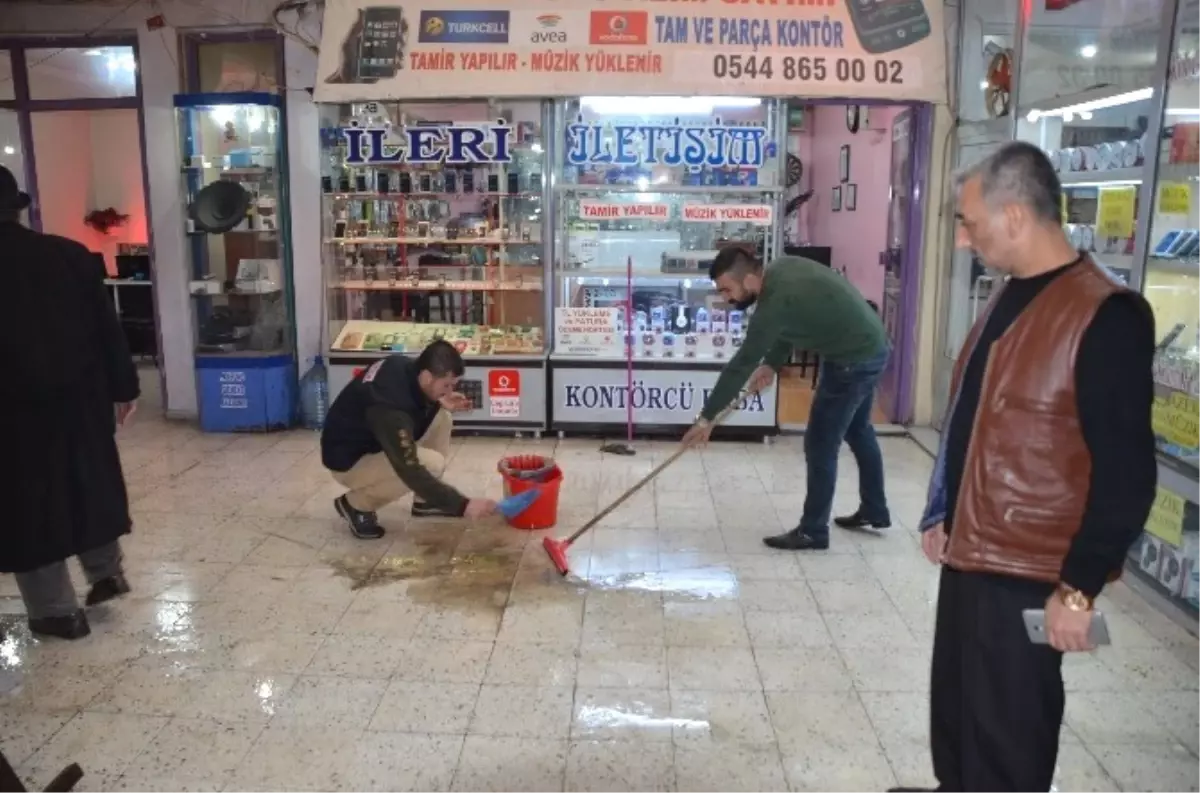 Yeraltı Çarşısı Sular Altında Kaldı