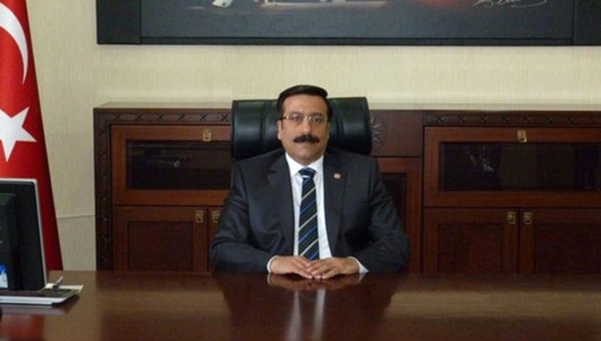 Diyarbakır Büyükşehir Belediyesi\'ne Kayyum Gelmeden Binada Bomba Araması Yapıldı (2)