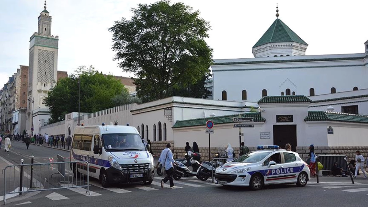 Fransa\'da 4 Cami Kapatıldı