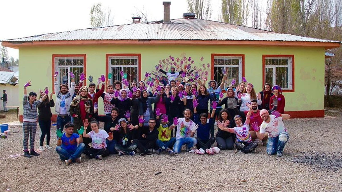 Gönüllü Melekler" Köy Çocukları İçin Seferber Oldu