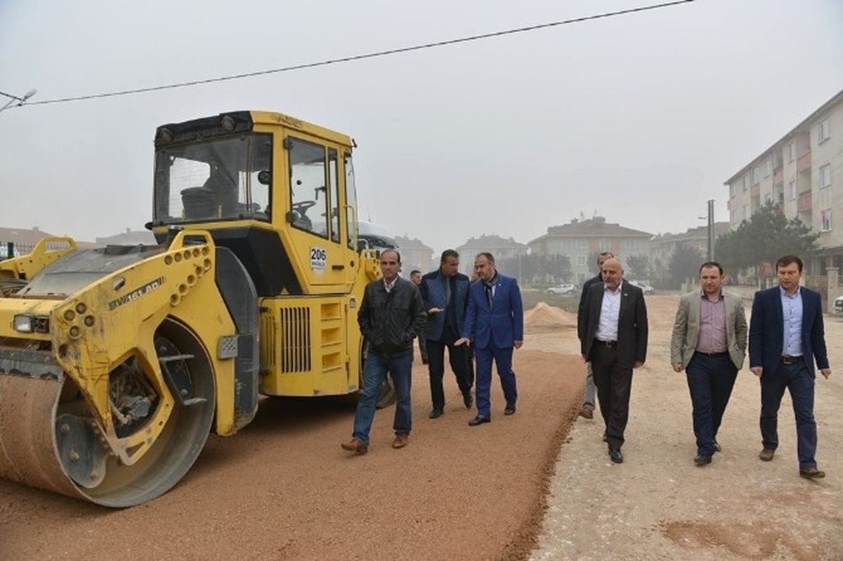 İnegöl\'de Asfalt Hamlesi