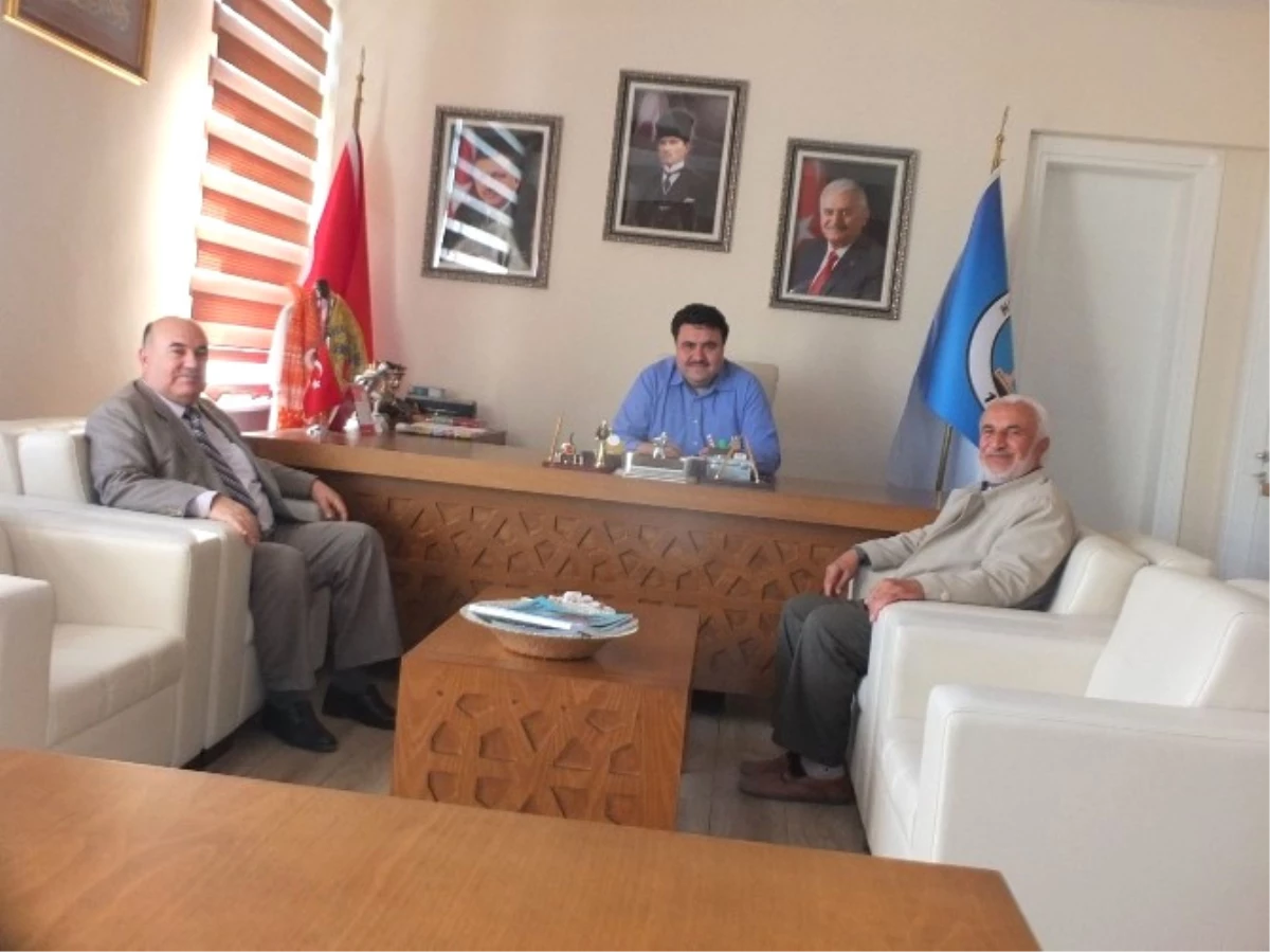 İvrindi Belediye Başkanı Baytar, Havran Başkanı Ersoy\'u Ziyaret Etti