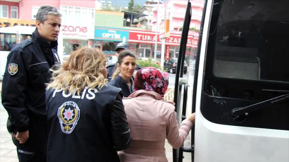Kahramanmaraş\'ta 9 Zabıt Katibi Fetö\'den Tutuklandı