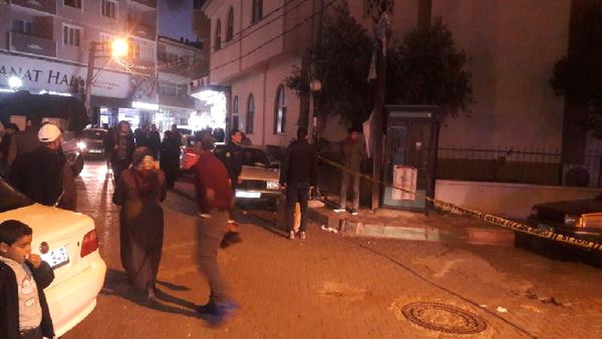 Karacabey\'de Suriyeliler Kavga Etti: 5 Yaralı