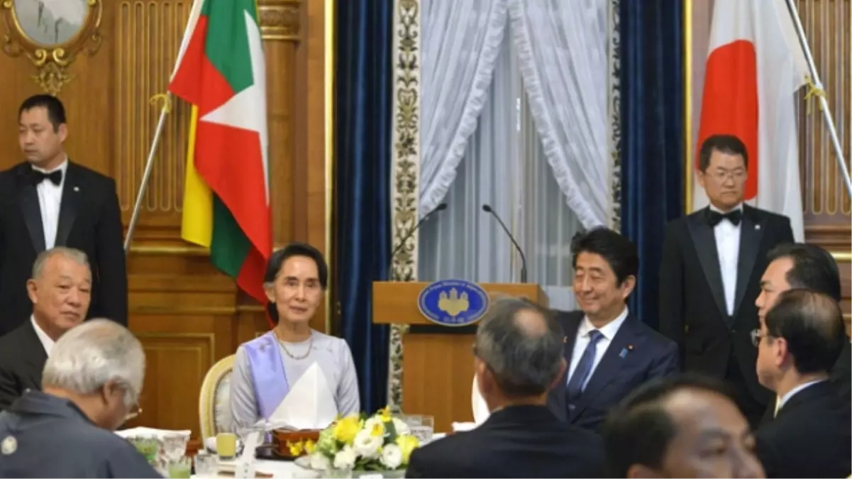 Myanmar Dışişleri Bakanı Suu Çii Japonya\'da