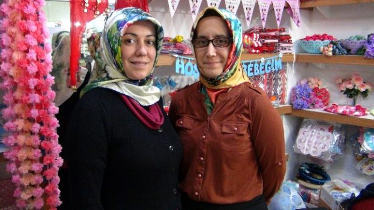 13 Lirayla Süs Eşyası Yapımına Başladı, Şimdi Dükkanı Var