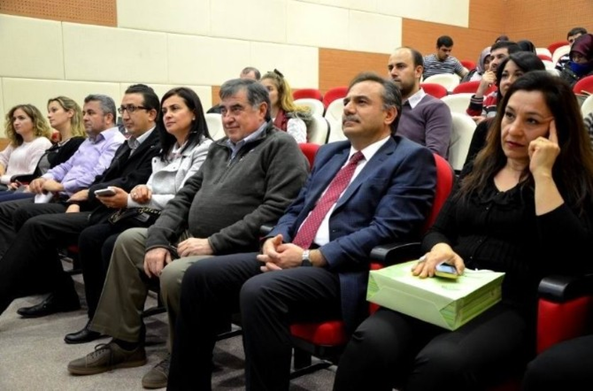 Prof. Dr. Canovas Aibü\'de Seminer Verdi