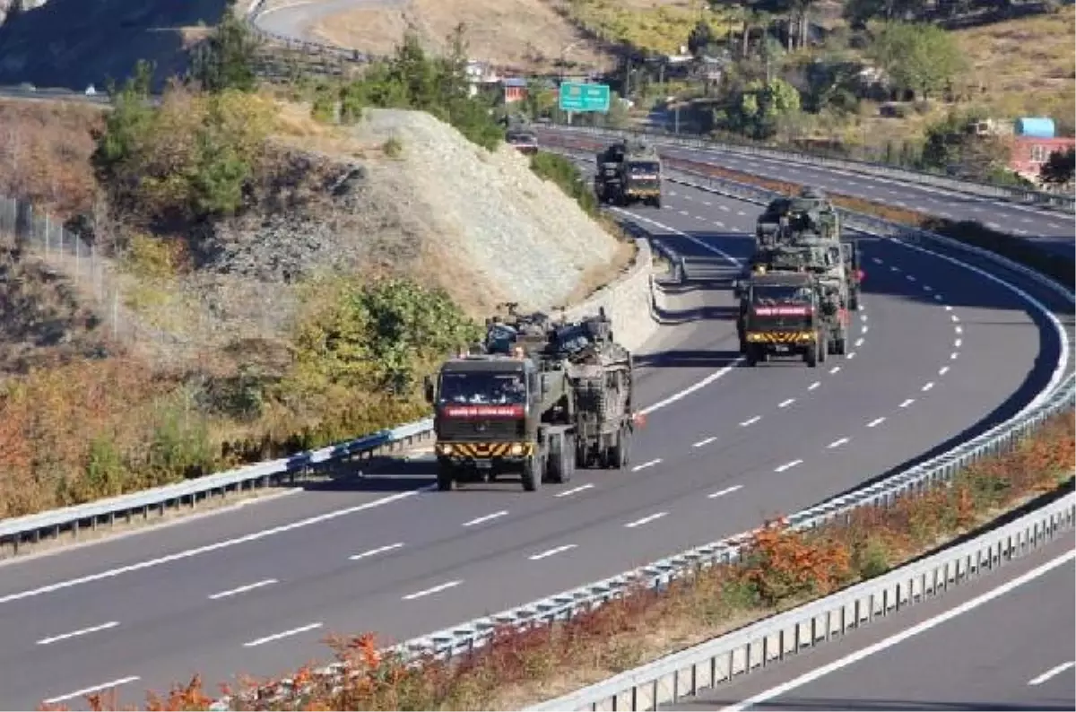 Tank Konvoyu Adana\'dan Şırnak\'a Yola Koyuldu