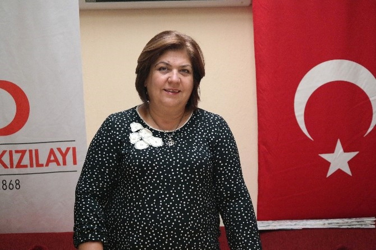 Türk Kızılay\'ı Projeleriyle \'Hayata\' Bağlıyor