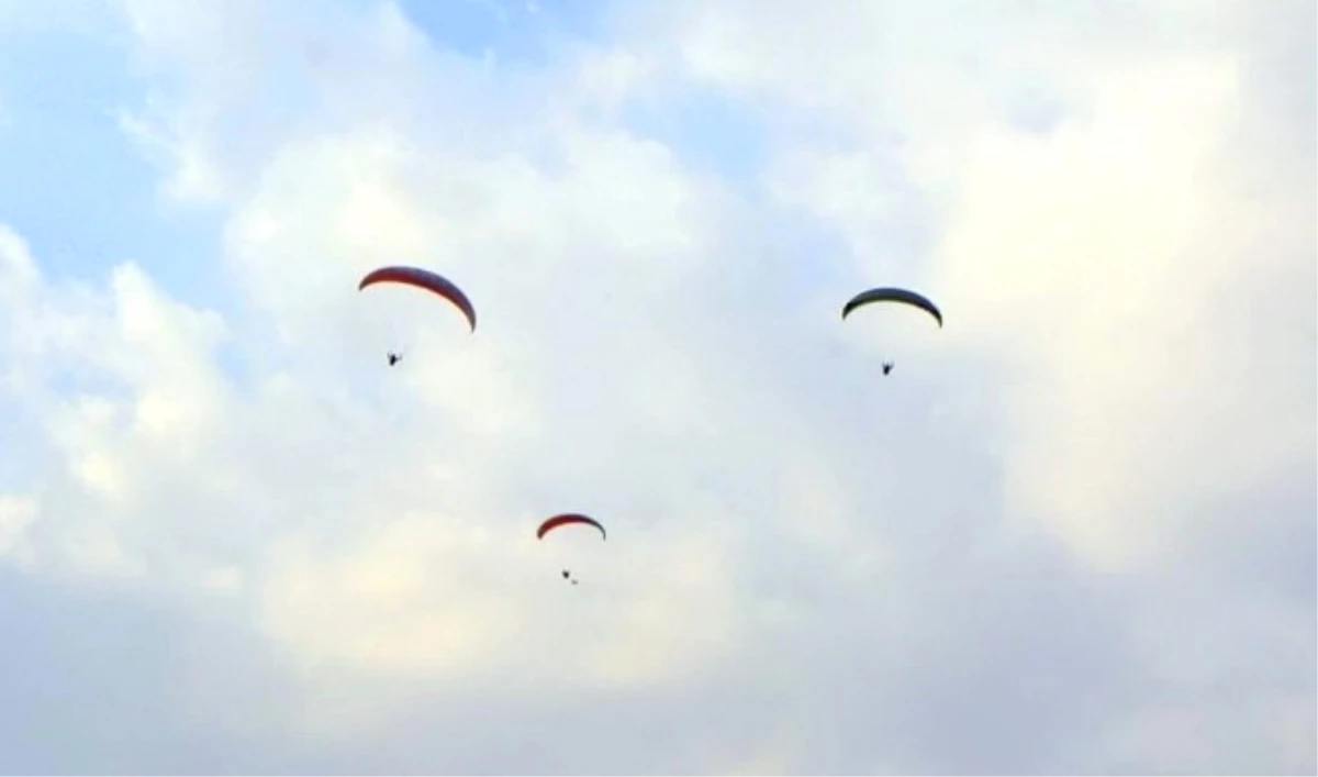 Tut Sportif Havacılık Kulübü Adana\'da Ki Festivale Katıldı