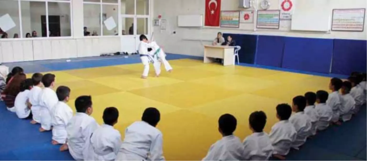 Van\'da Judo Kuşak Sınavı Yapıldı