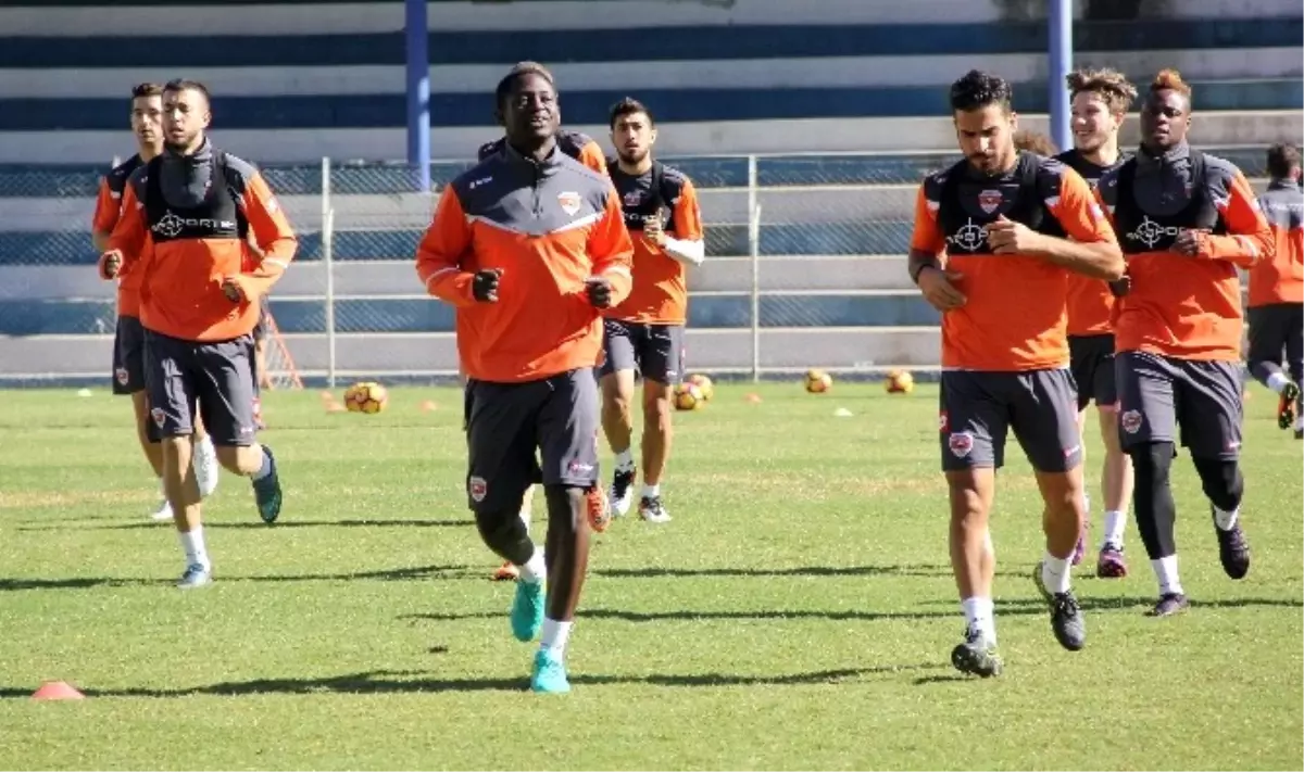 Adanaspor\'da Hazırlıklar Sona Yaklaştı