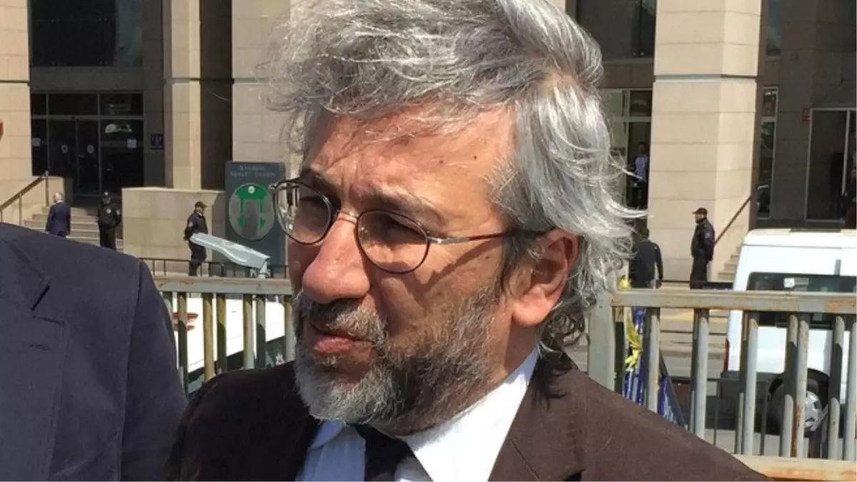 Almanya, Can Dündar\'a Geçici Pasaport Verdi