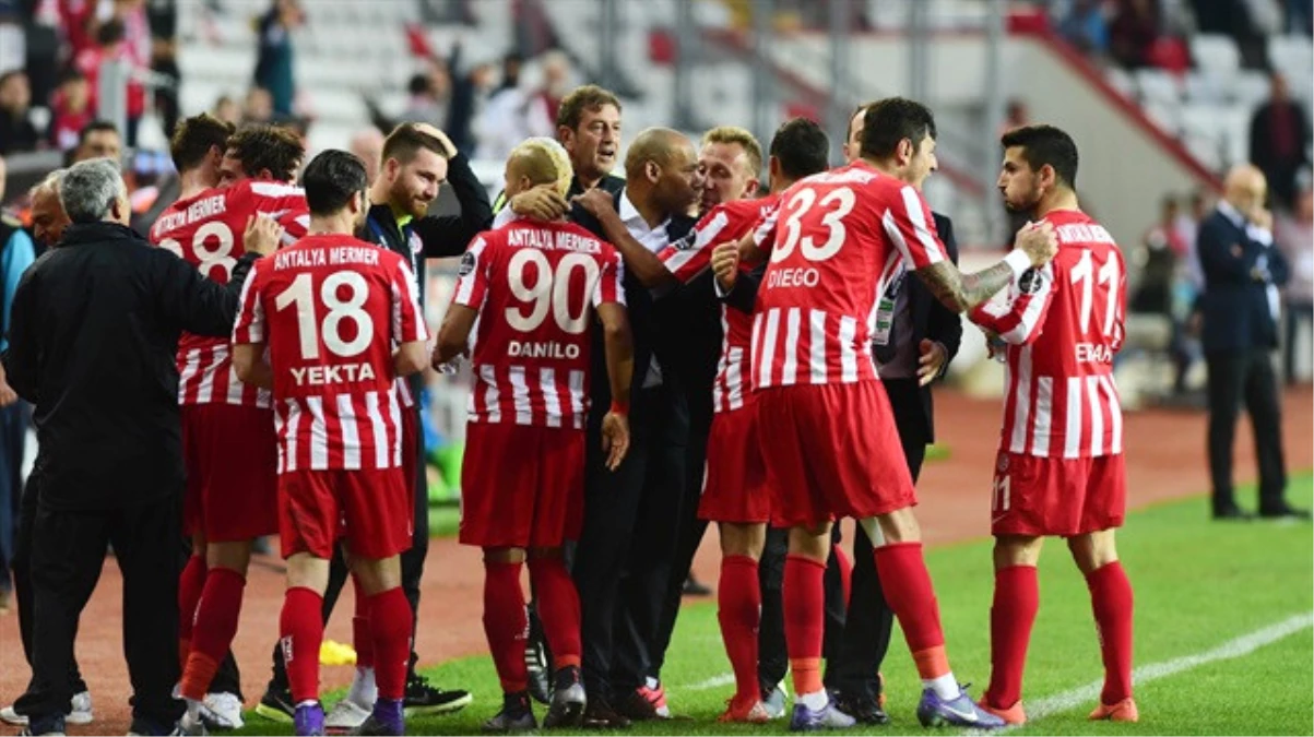 Antalyaspor\'un Transfer Cezası Kaldırıldı