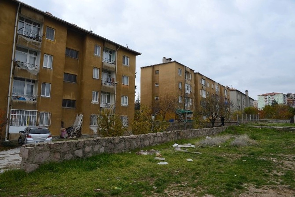 Bakanlar Kurulu Uşak\'taki SSK Evleri Bölgesini \'Riskli\' İlan Etti