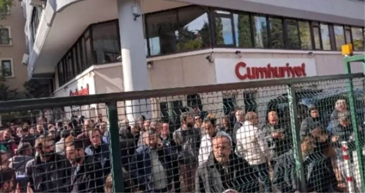 Cumhuriyet Gazetesi Yönetici ve Yazarlarına Uygulanan Avukat Yasağı Kaldırıldı