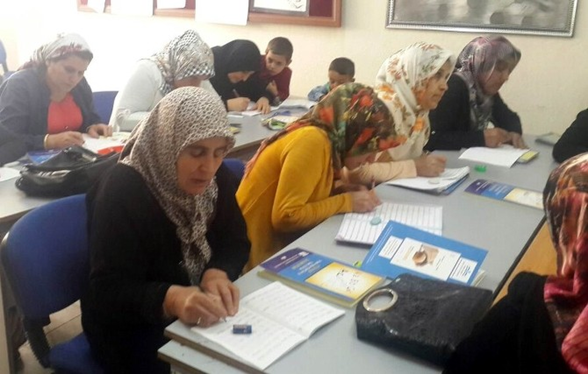 Ergani\'de \'Okuyan Birey Gelişen Toplum" Projesi
