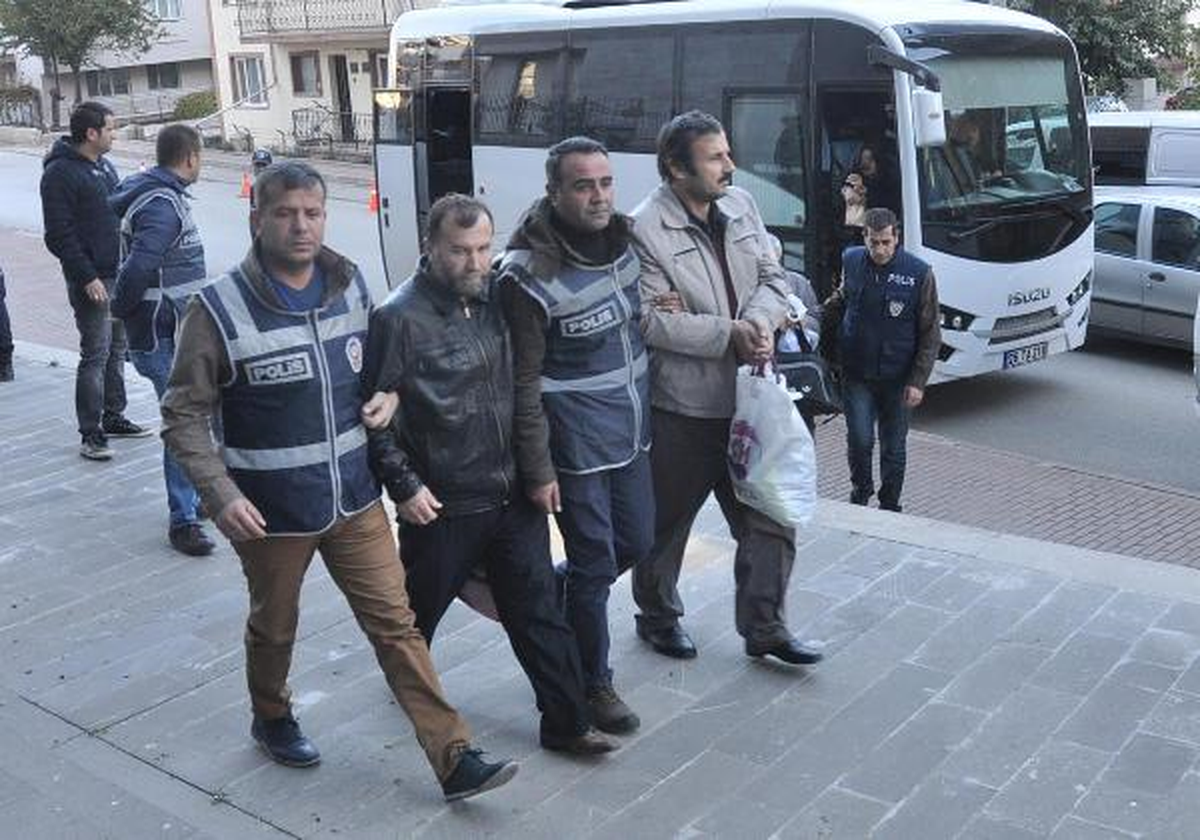 Eskişehir\'de Fetö Şüphelisi 21 İmam Adliyede