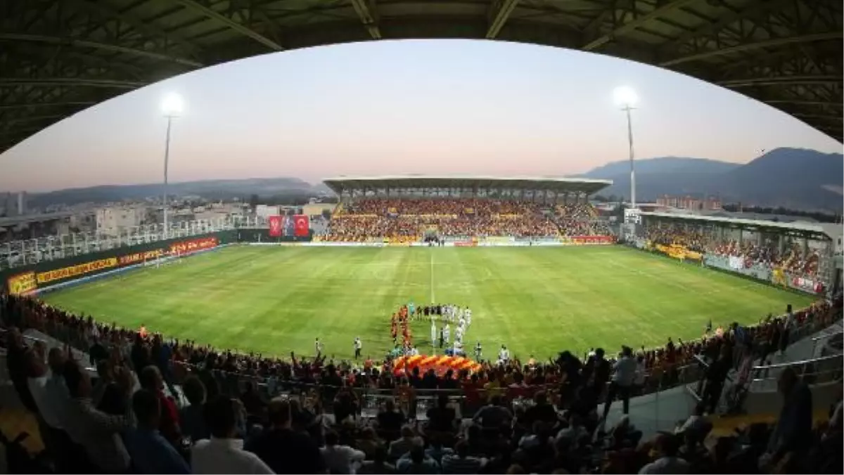 İzmir Bornova Stadı\'na UEFA Vizesi