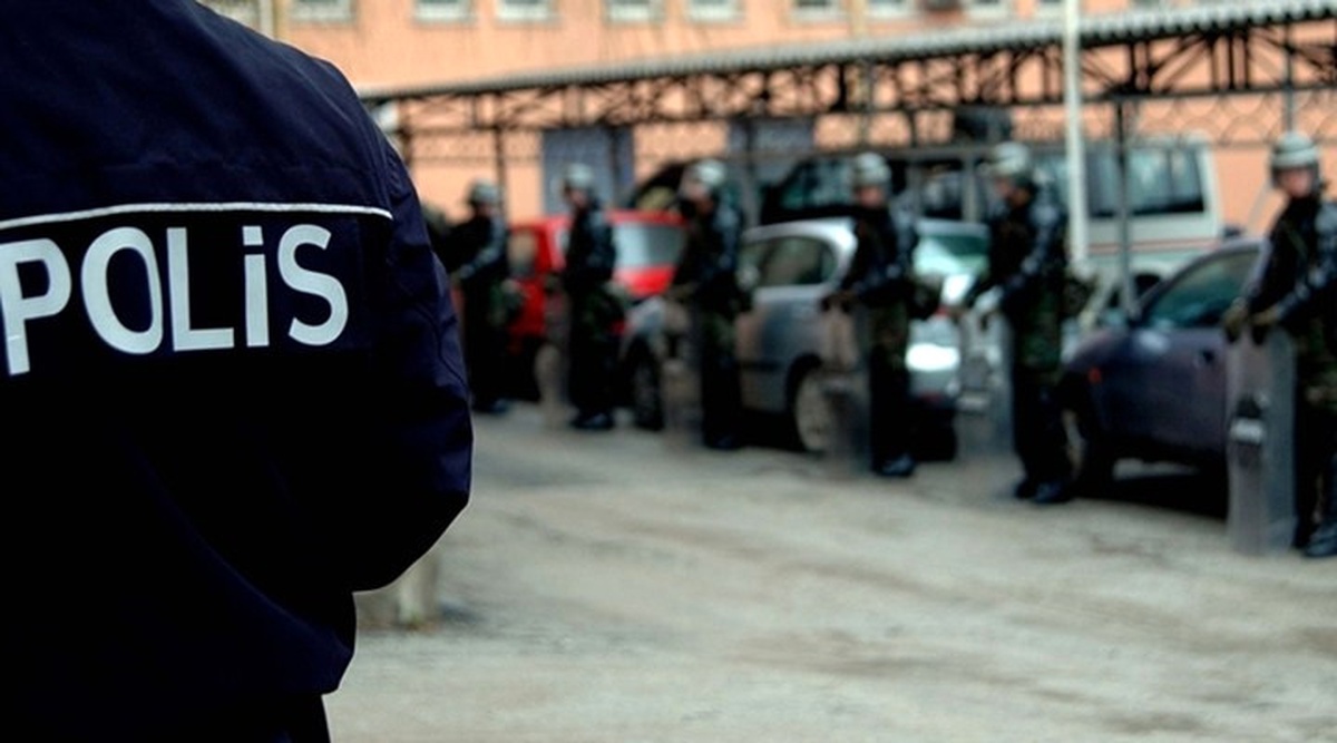 Kars\'ta Fetö\'nün 18 Sohbet Hocasına Operasyon