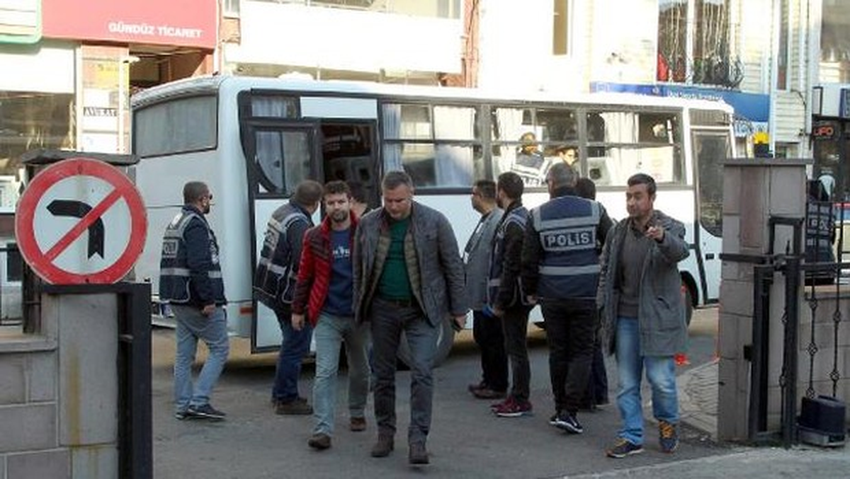 Kırklareli Merkezli Fetö Operasyonunda Şüpheli Öğretmenler Adliyede (2)