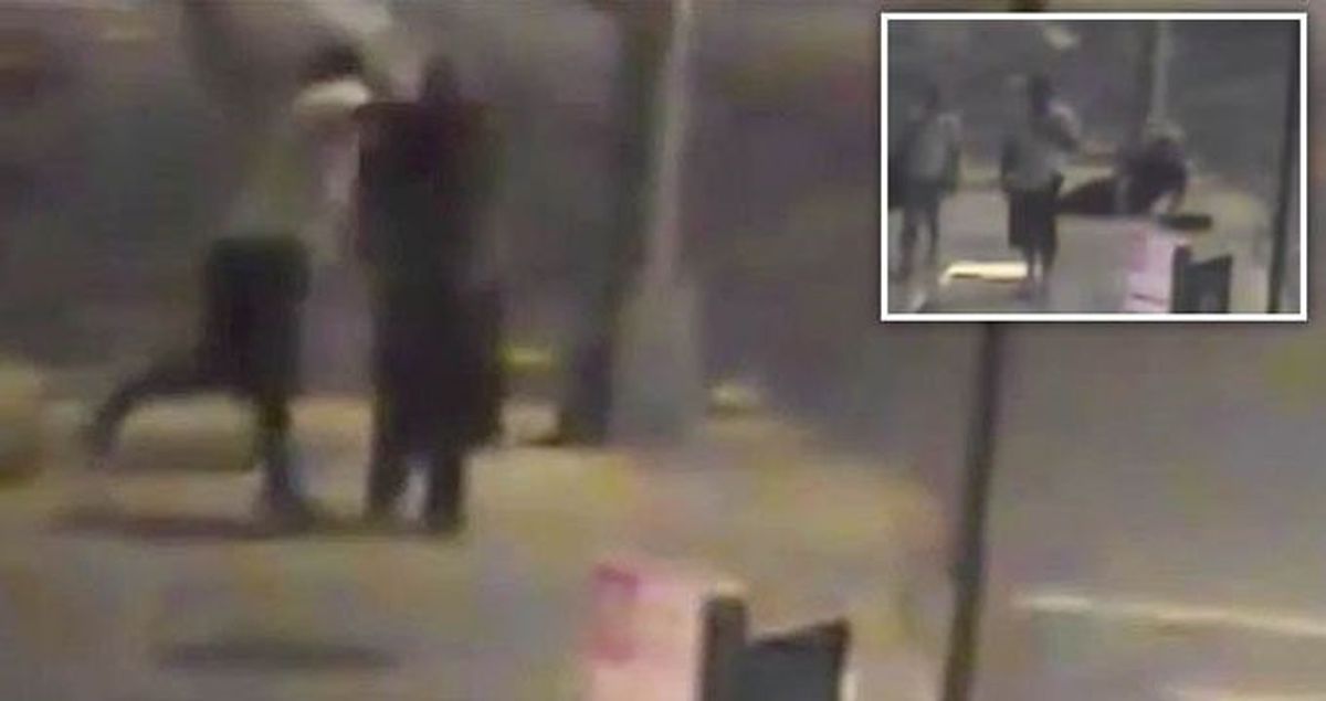 Kız Arkadaşına Yanlışlıkla Çarpan Yaşlı Adamı Tek Yumrukta Öldürdü!