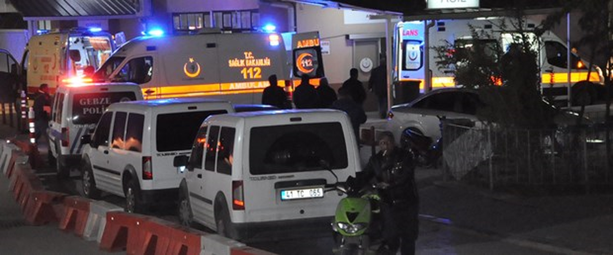 Kocaeli\'de Trafik Kazası Sonrası Kavga: 10 Yaralı