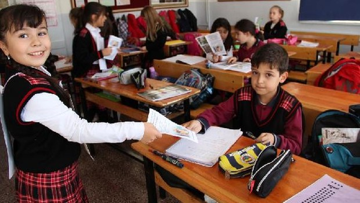 Küçük Asya\'dan \'Hayvanat Bahçeleri Kapatılsın\' Kampanyası