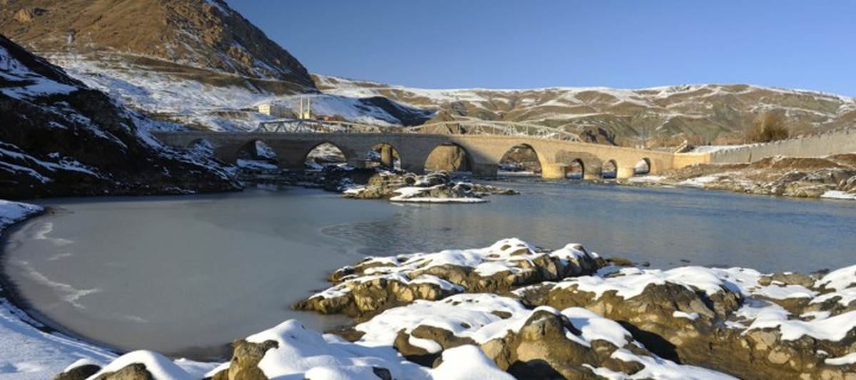 Palu\'da Sonbahar ve Kış Bir Arada Yaşanıyor