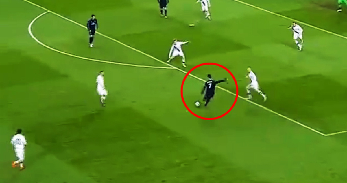 Ronaldo, Warşova Maçında Yaptığı Vuruşla Rezil Oldu