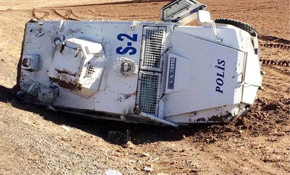 Şanlıurfa\'da Zırhlı Polis Aracı Devrildi: 2 Yaralı
