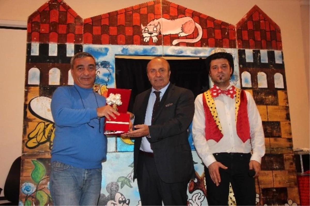 Taşköprü Belediyesi Minik Öğrencileri Kukla Tiyatrosu ile Buluşturdu
