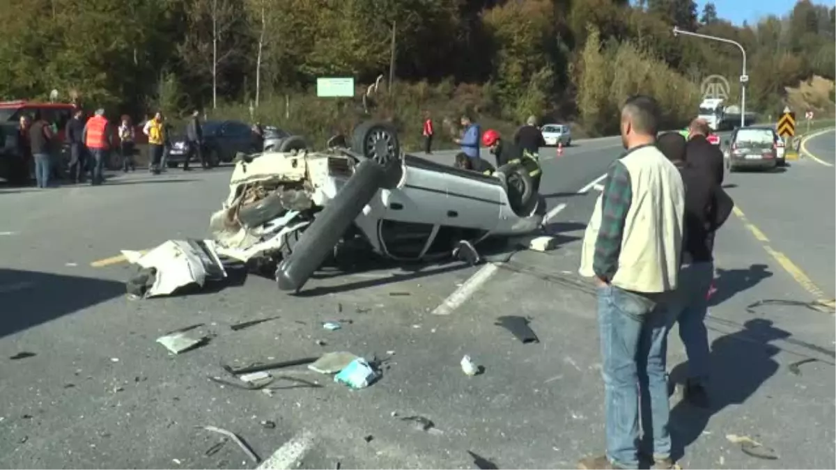 Trafik Kazası: 1 Ölü, 2 Yaralı