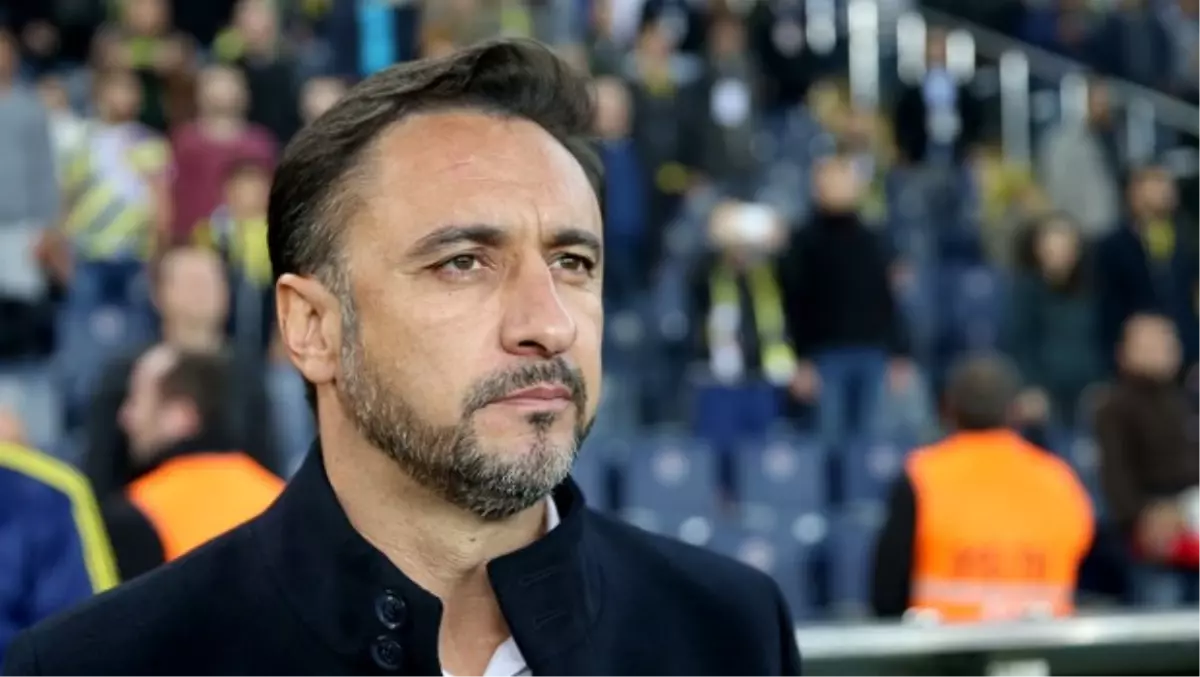 Vitor Pereira Inter\'in Listesinde