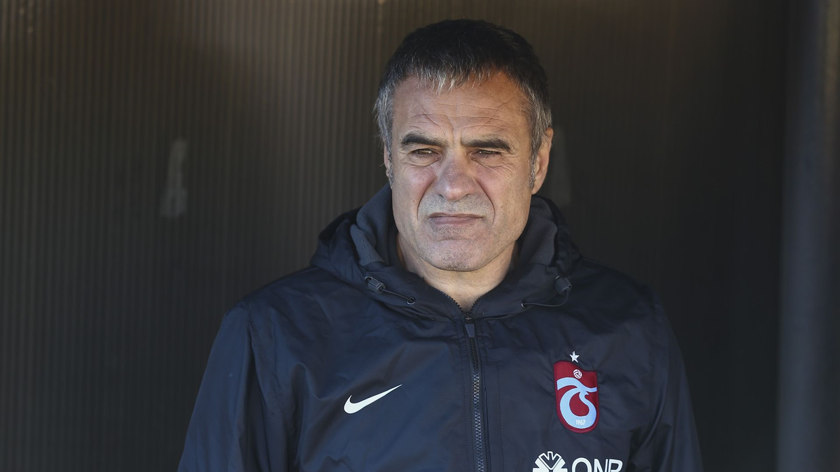 Yanal\'ın Şifresi Napoli