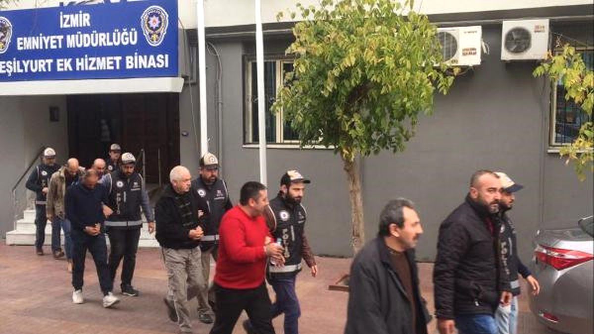1 Minibüs ile 2 Taksi İçinde 35 Kaçak