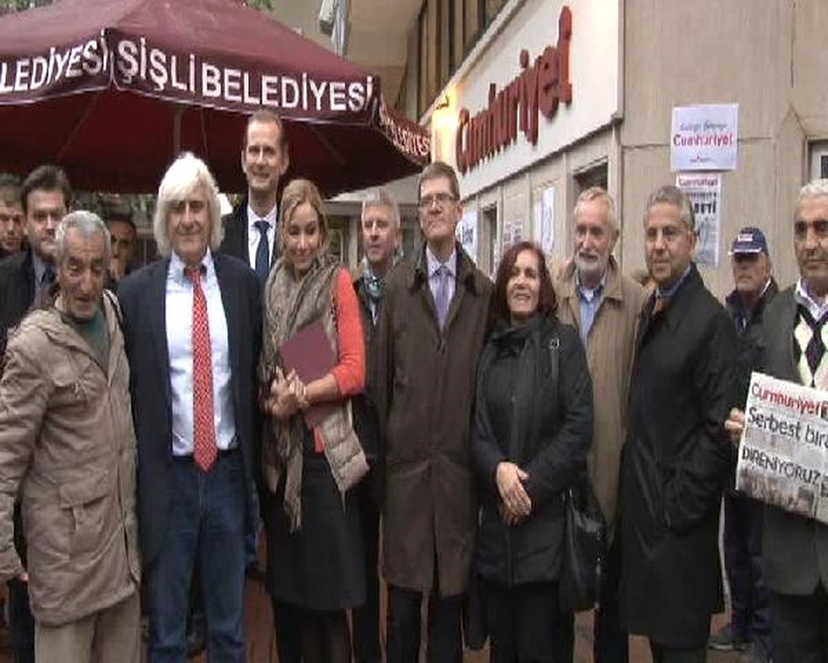 AB Üyesi Ülke Temsilerinden Cumhuriyet\'e Destek Ziyareti